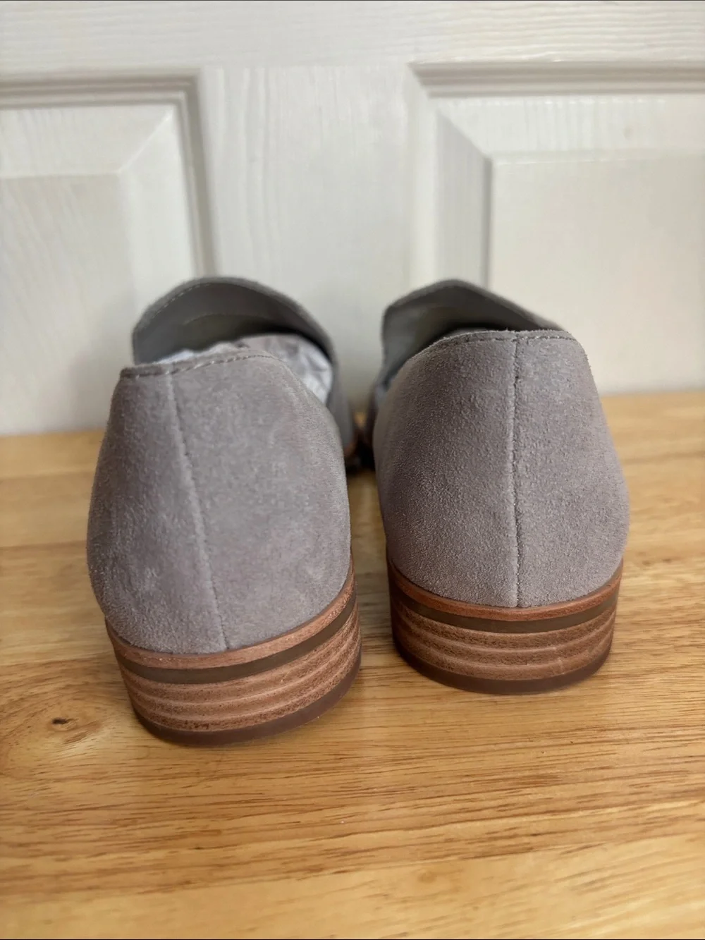 Dolce Vita KELSA Light Gray Leather Perforated Slip-On Almond Toe Loafers size 8